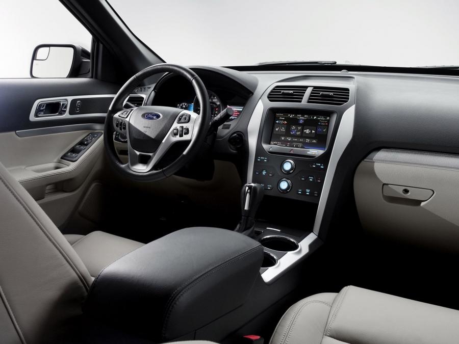  Ford Explorer 2010 года  (фото 12 из 30)